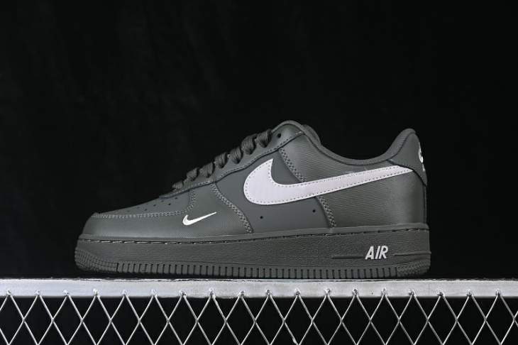 Picture of Air Force 1 _SKUfw24535217285827774fw